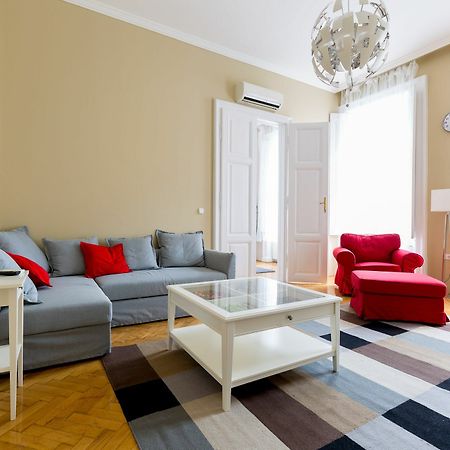 Bpm-Apartment Kiraly Budapeste Exterior foto